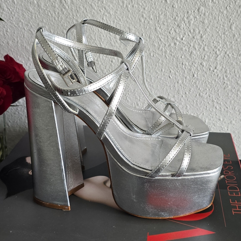Schutz platform heels Size 6.5